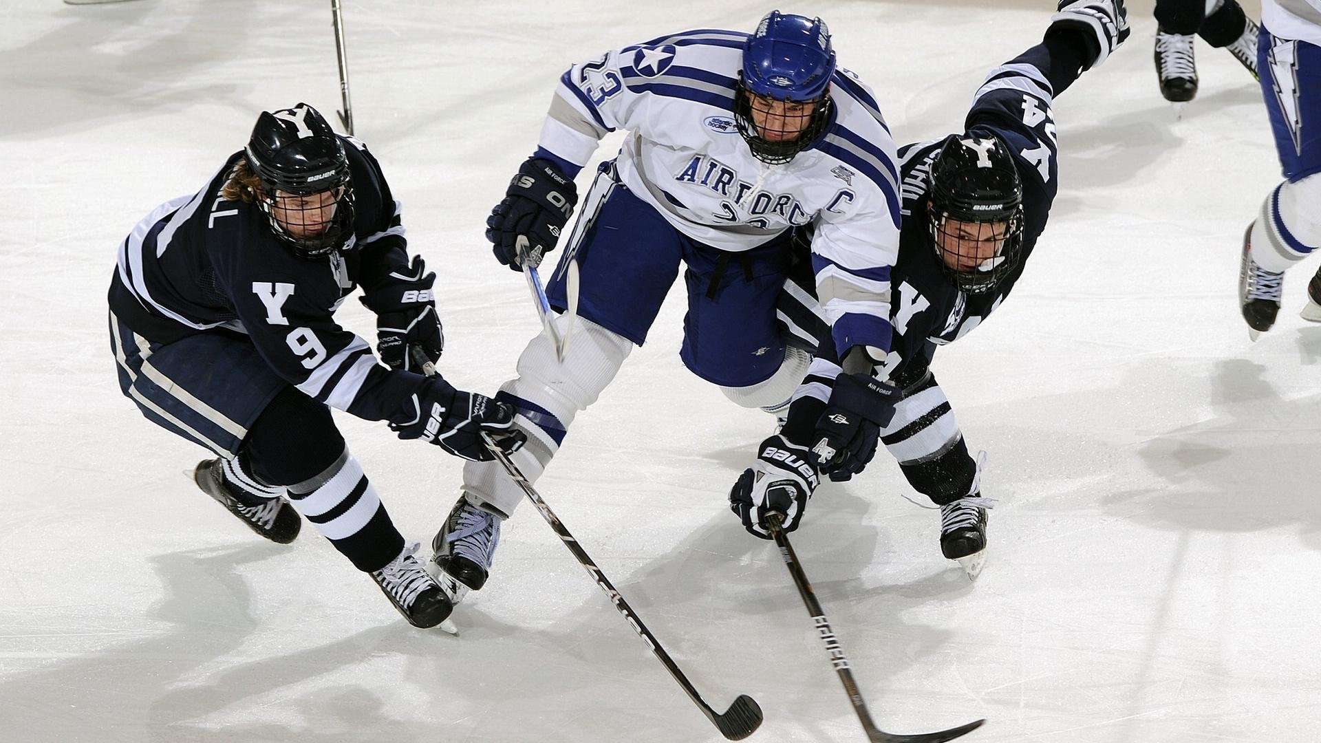 万名志愿者上线，“世运通”智慧服务保障赛事