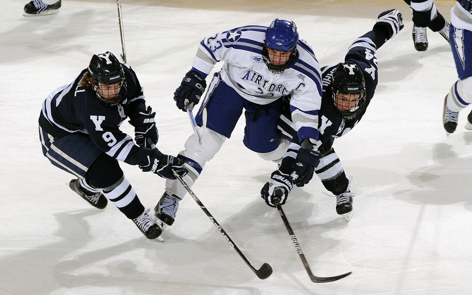 欧洲联赛三大射手竞锋:谁将问鼎金靴?,欧洲足球联赛射手榜