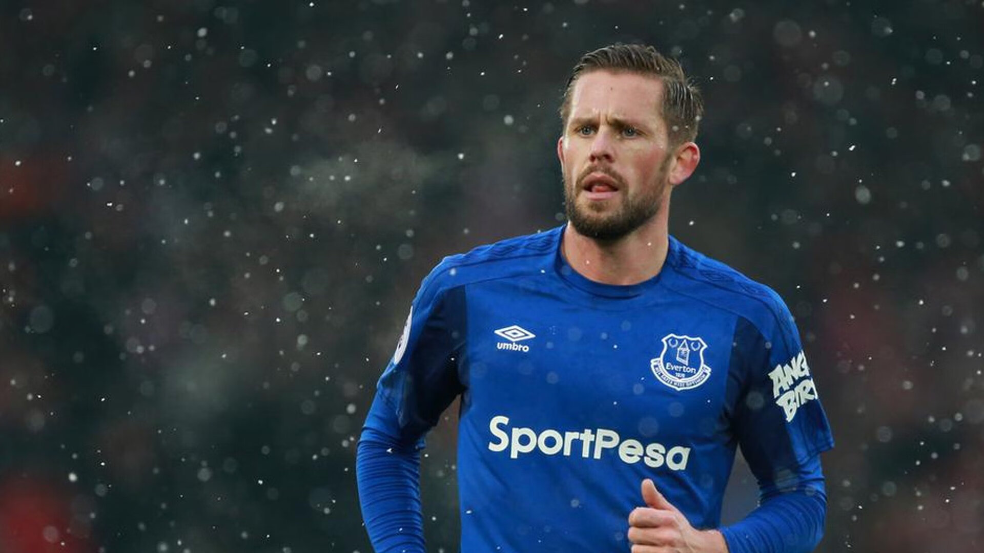 全国高校教师篮球邀请赛 名校教练员化身球员同场对决